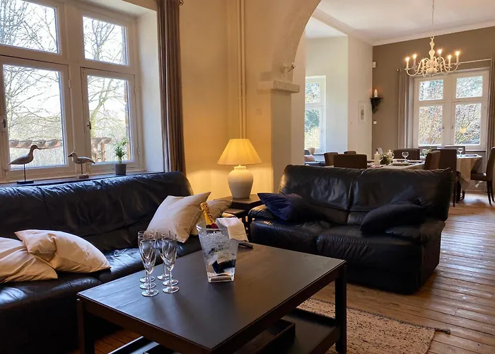 Le Clos Des Tilleuls - De Charme Avec Piscine Au Coeur De La Nature Prázdninový dům